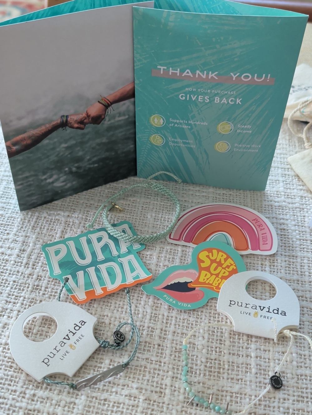 BNWT Puravida 3 Bracelet Gift Set With Stickers